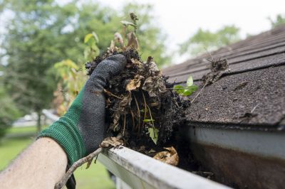 Commercial Gutter Unclogging in Denver County, CO