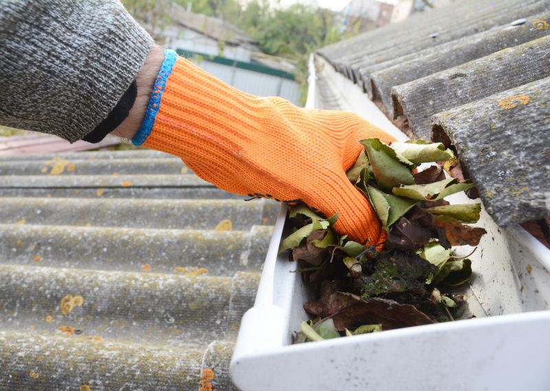 Garage Gutter Cleaning in Long Island, NY